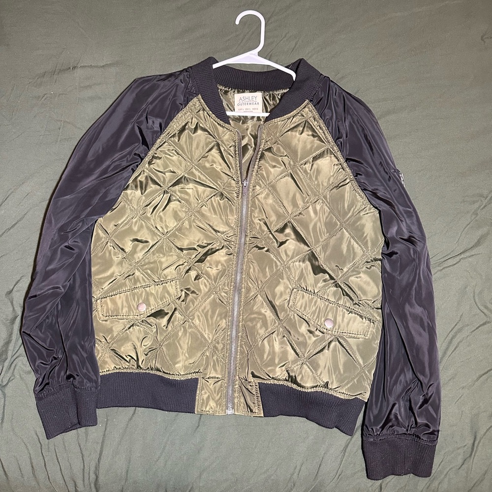 Bomber jacket